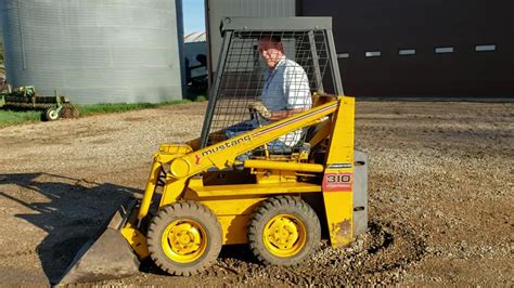 mustang skid steer won t move|310 mustang noise when turning.